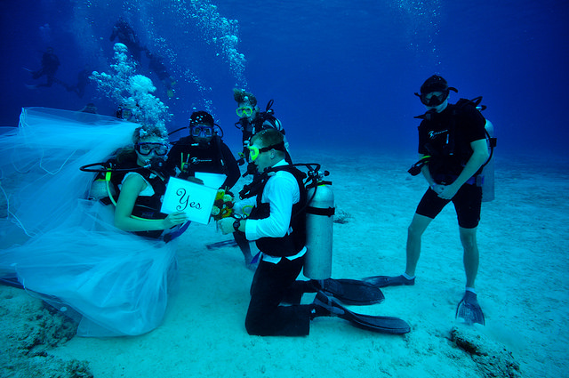 Underwater wedding - marry in Bali