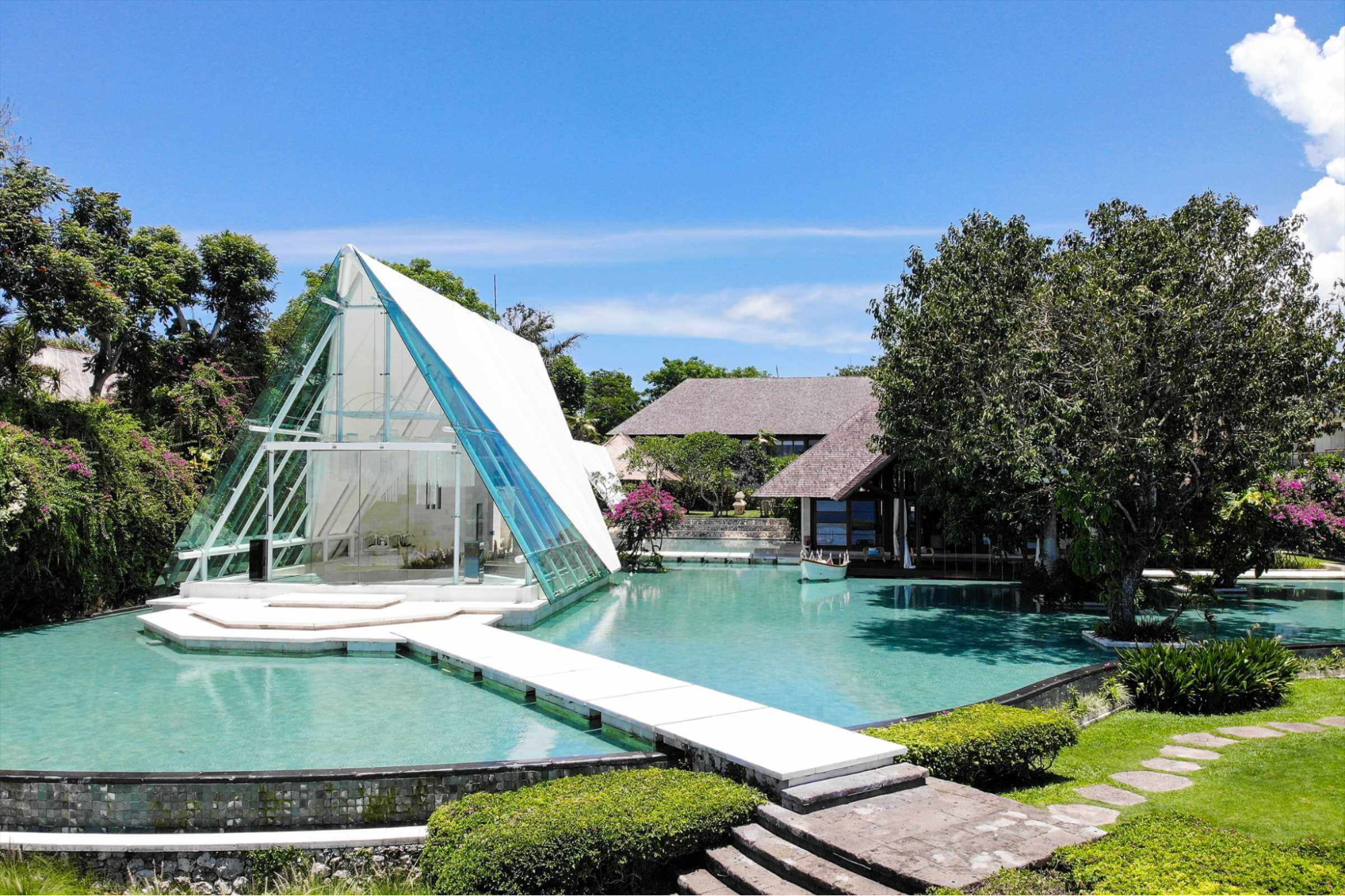 Tirtha Uluwatu